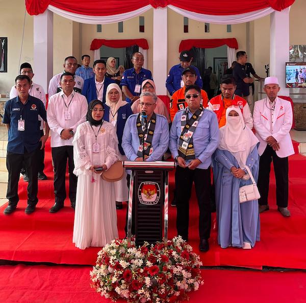 Paslon Isrullah-Usman Resmi Daftar Cakada ke KPU Lutim