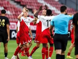 Utrecht vs Venezia, Jay Idzes cs Kalahkan Ivar Jenner 2-1
