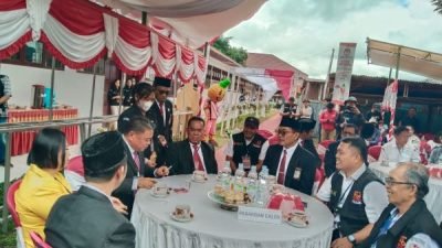 Pasangan Ombas-Marthen Resmi Mendaftar di KPU Torut