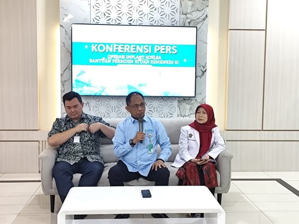 Jalankan Bantuan Intruksi Presiden, RSWS Lakukan Operasi Implan Koklea