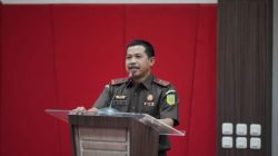Beri Kuliah Umum di Unhas, Ini Bahaya Korupsi Menurut Kajati Sulsel