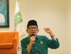 Ketua PKB Sulsel Serahkan SK Pimpinan DPRD di 6 Daerah