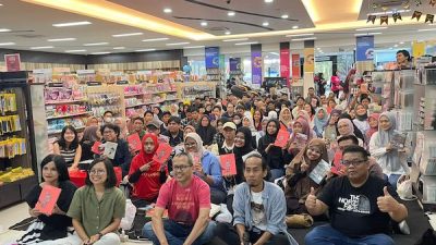 Eka Kurniawan Luncurkan Novel Terbaru Anjing Mengeong, Kucing Menggonggong
