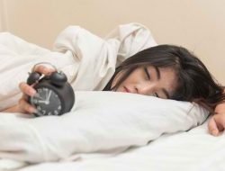 Hati-Hati! Tidur Terlalu Lama Saat Weekend Bisa Berbahaya