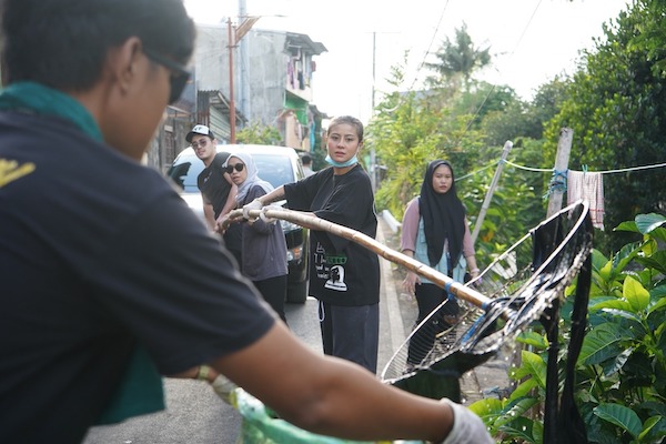 Hadirkan Selebgram Awkarin, Kalla Youth Fest 2024 Bersihkan Kanal Sinrijala