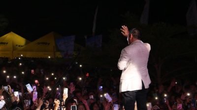 Festival Pinisi 2024 Ribuan Warga Padati Pantai Merpati 