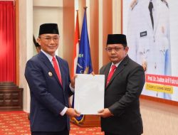 Andi Abubakar Terima SK Perpanjangan Jabatan Selaku Pj Bupati Bantaeng