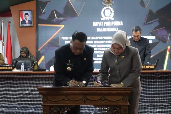 Sulbar Sahkan APBD Perubahan, OPD Diminta Tepat Waktu Realisasikan Anggaran