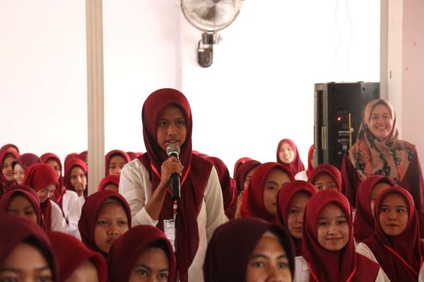 Polres Sinjai Sosialisasikan Pencegahan Bullying di Kalangan Mahasiswa