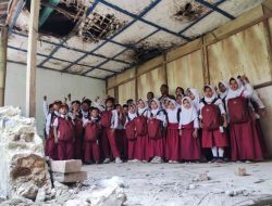 Ada Kiriman Tas EIGER untuk Siswa Sekolah Terpencil di Puncak Pegunungan Jawa Barat