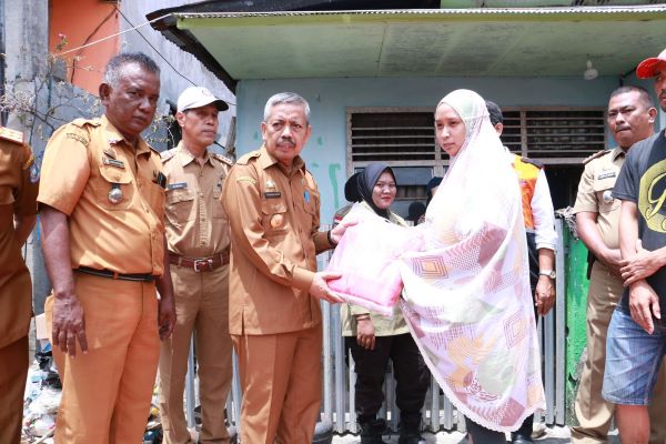 Pjs Bupati Bulukumba Temui Korban Kebakaran di Tanah Kongkong