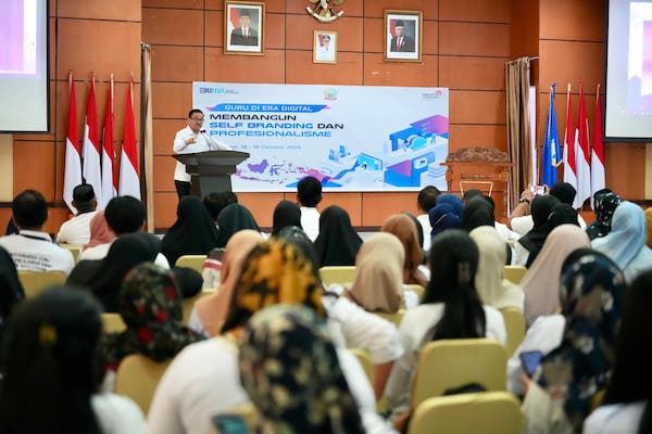 Pengembangan Kompetensi, Sekprov Sulsel Tekankan Guru Wajib Kuasai Teknologi Informasi