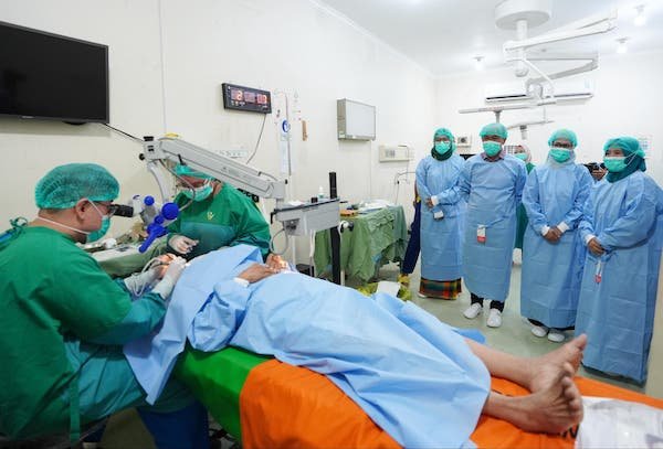 Operasi Katarak Gratis RSUD Haji Makassar Beri Kualitas Hidup yang Lebih Baik Bagi Pasien