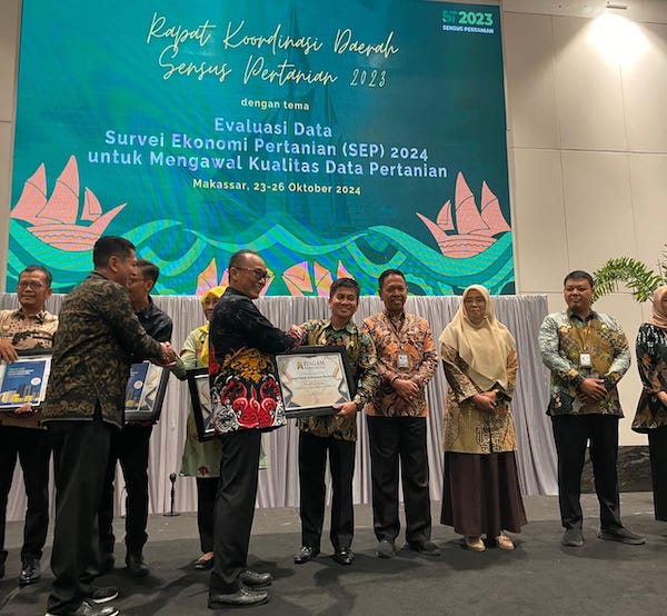 Pemkab Bantaeng Raih Piagam Penghargaan Pembagunan Statistik 2024
