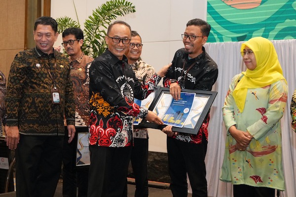 Pemprov Sulsel Raih Penghargaan dari BPS Atas Capaian EPSS Predikat Baik