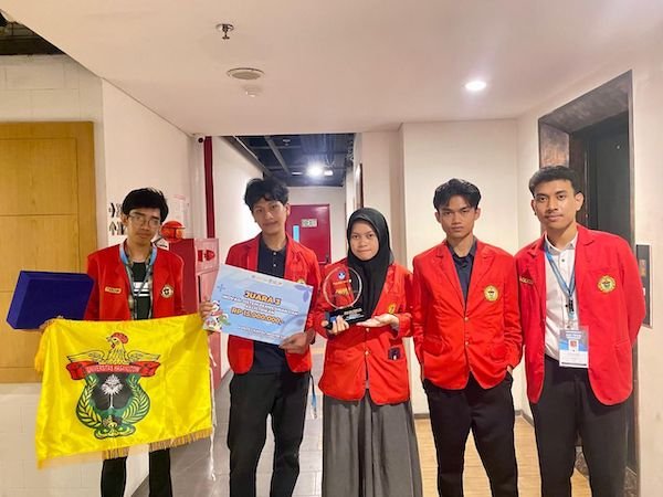 Inovasi Sistem Permesinan Ramah Lingkungan Unhas Raih Juara 3 Kontes Kapal Indonesia