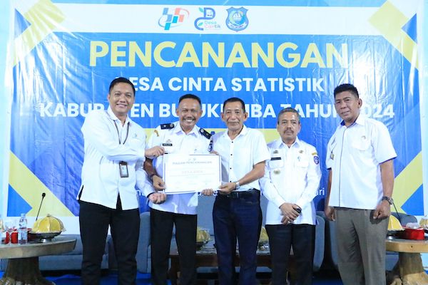 Pjs Bupati Bulukumba Canangkan Bira sebagai Desa Cantik