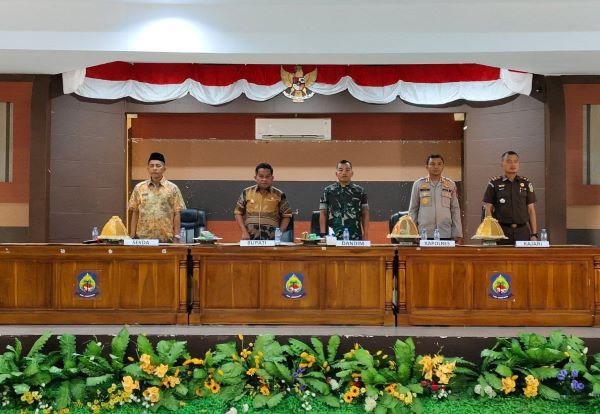 Rapat Forkopimda Jeneponto Bahas Kesiapan Pilkada dan Program Gizi untuk Anak Sekolah