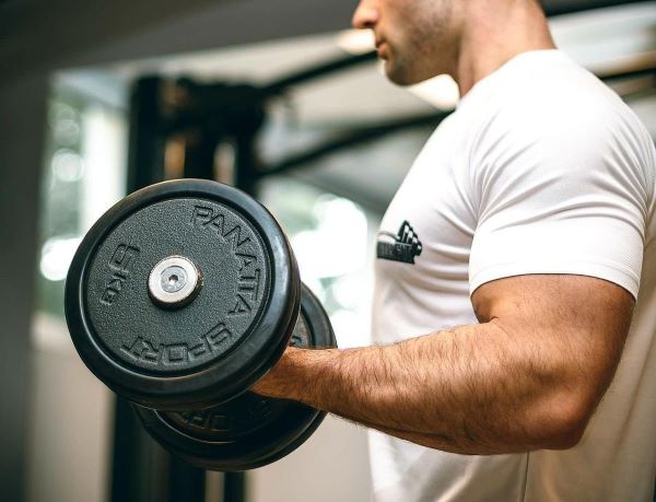 Pertama Kali ke Gym? Kenali 5 Alat Olahraga Ini Beserta Manfaatnya