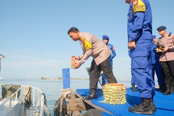 Kapolda Sulsel Resmikan Kapal Patroli C1-3012 Sikatan Ditpolaorud