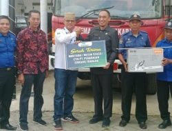 Damkar Takalar Terima Bantuan Mesin Pemotong Kayu dari PT Pegadaian
