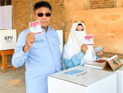 Calon Bupati Lutim Isrullah Ahmad, Mencoblos di Kampung Halamannya