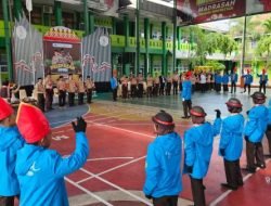 Kakanwil Kemenag Lepas Kontingen Kemah Pramuka Madrasah Sulsel Ikuti KPMN di Cibubur