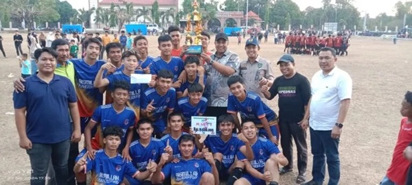 Chaidir Syam Tutup Turnamen Sepak Bola Moncongloe Cup U19, Janjikan Fasilitas Olahraga Baru