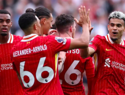 Liverpool Menang Telak 2-0 atas Aston Villa