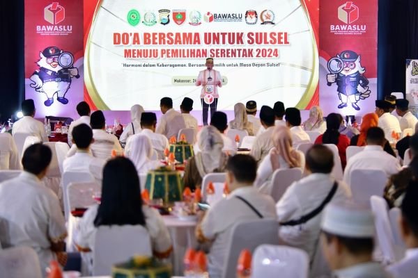 Pj Gubernur Sulsel Inisiasi Doa Bersama Lintas Agama Menyambut Pilkada Serentak 2024