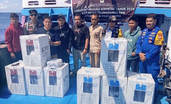 Personel Polres Selayar Kawal Ketat Distribusi Logistik Pilkada di 11 Kecamatan