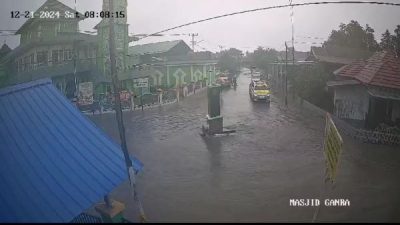 Jalur Trans Sulawesi Lumpuh Imbas Banjir, Ribuan Warga Terisolasi