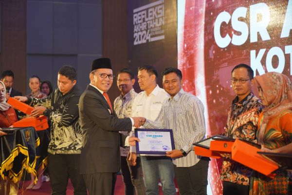 Pertamina Sulawesi Raih Penghargaan CSR Award 2024 dari Wali Kota Makassar