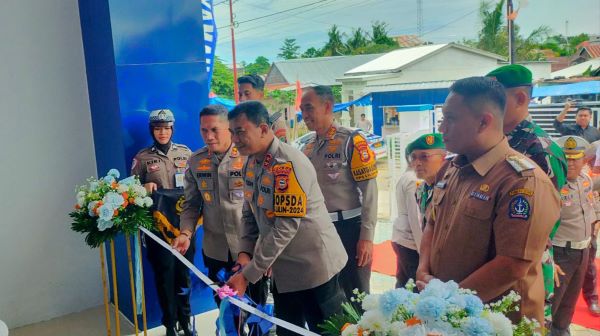 Kapolda Sulsel Resmikan Gedung Pelayanan Modern BPKB Polres Bone