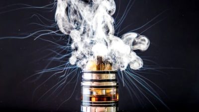 Tren Penggunaan Vape di Kalangan Perempuan Makassar: Gaya Hidup atau Ancaman Kesehatan?