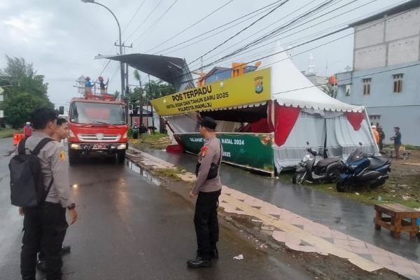 Akibat Cuaca Buruk, Atap Sarang Walet Menimpa Posko Terpadu Operasi Lilin di Mamuju