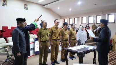 Akhir Tahun, Danny Pomanto Lantik 4 Pejabat Fungsional Perizinan Pemkot Makassar