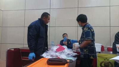 Polisi Libatkan BI Untuk Cek dan Hitung Uang Palsu yang Dicetak