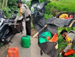 Temukan Warga Bawa Miras Saat Patroli, Bhabinkamtibmas Amankan 60 Liter Ballo