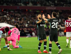 Liverpool Permalukan West Ham United 5-0