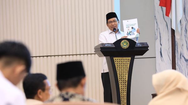 Kemenag Luncurkan 8 Buku Panduan dan Strategi Pengelolaan Zakat Wakaf