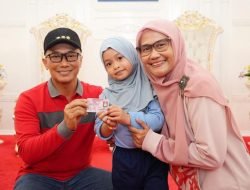 Lindungi Hak Anak, Pj Gubernur Sulsel Serahkan KIA