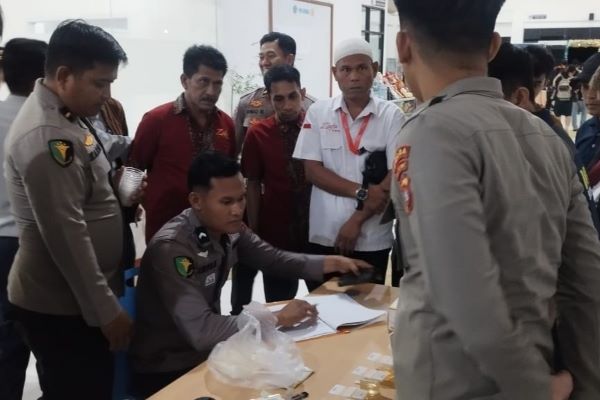 Pastikan Aman, Polisi Gelar Tes Urine untuk Pengemudi Bus AKAP