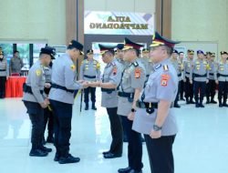 Kapolda Lantik Dirbinmas dan Serah Terima Jabatan Ka SPN Polda Sulsel