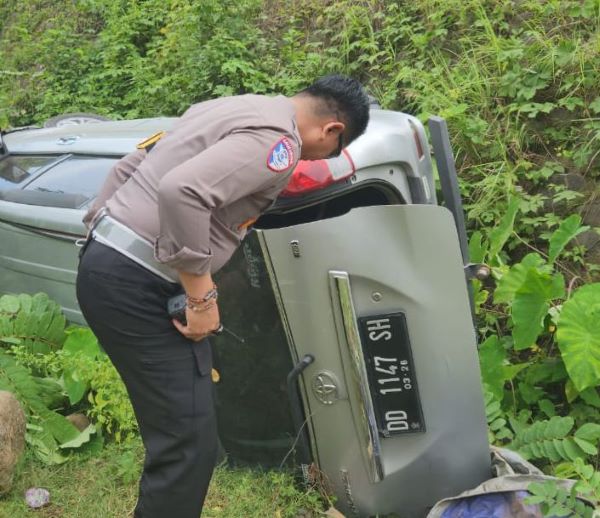 Kecelakaan Mobil di Poros Maros-Bone, Satu Penumpang Meninggal Dunia