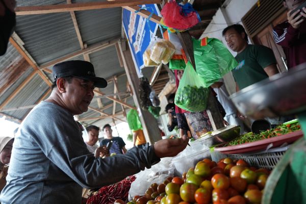 Gerakan Pangan Murah, Pj Gubernur Sulbar Pastikan Stabilitas Harga Pangan