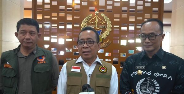 Menko PMK Ingatkan Ancaman Bencana Hidrometeorologi di Sulsel