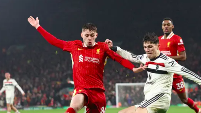 Manchester United Tahan Imbang Liverpool di Anfield 2-2