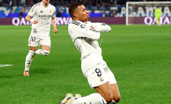 Real Madrid Kokoh di Puncak Klasemen Usai Kalahkan Valladolid 3-0