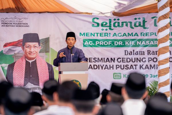 Menag Resmikan Gedung Pondok Pesantren As'adiyah Macanang di Wajo